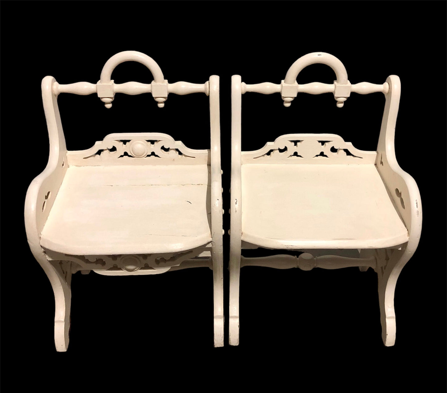 000720.... Two Antique Painted Hall Chairs In The Manner Or Richard Bridgens