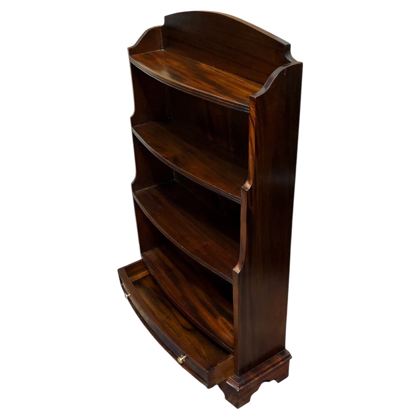 000641.... Handsome Vintage Mahogany Bookcase
