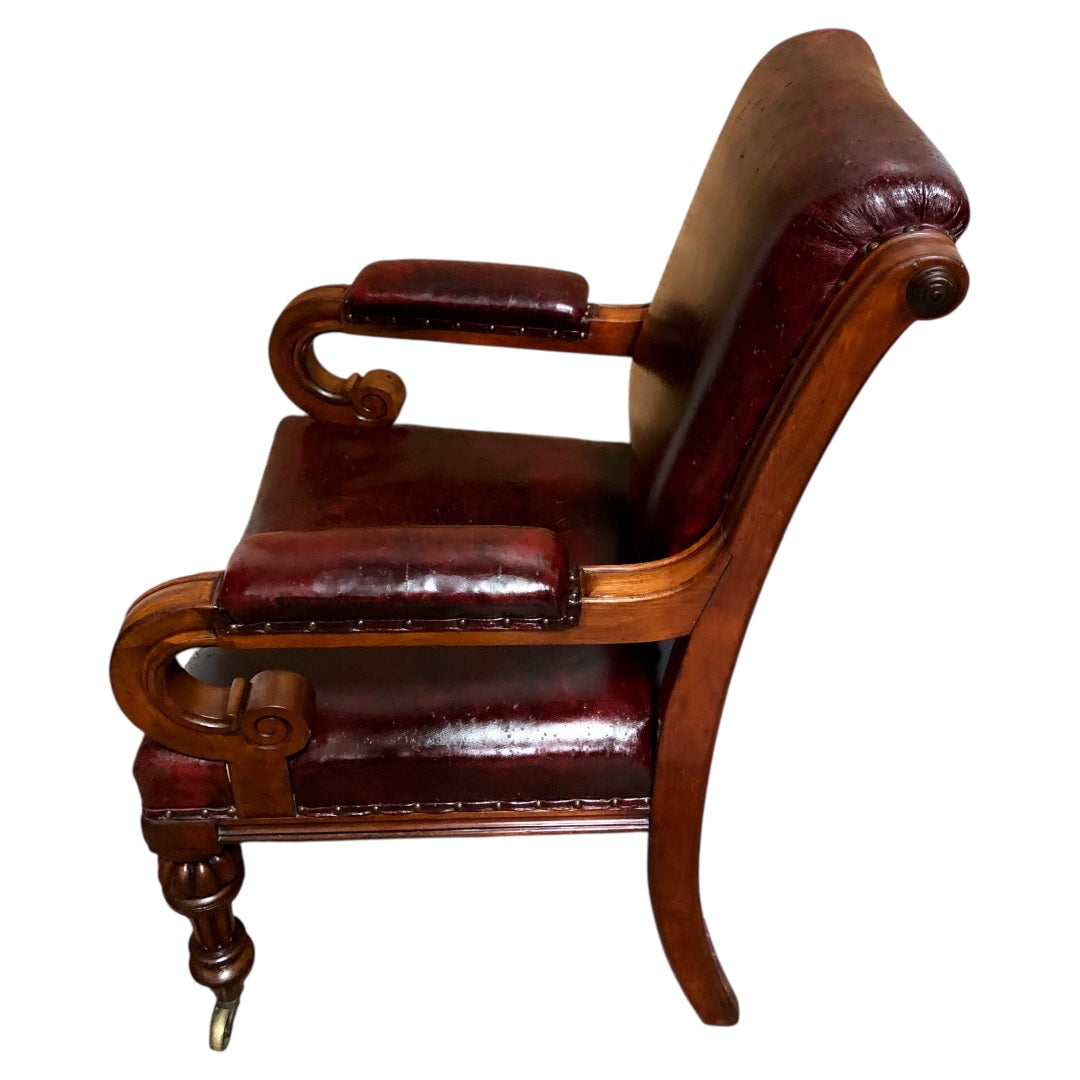 000626....Handsome William IV Leather Library Chair