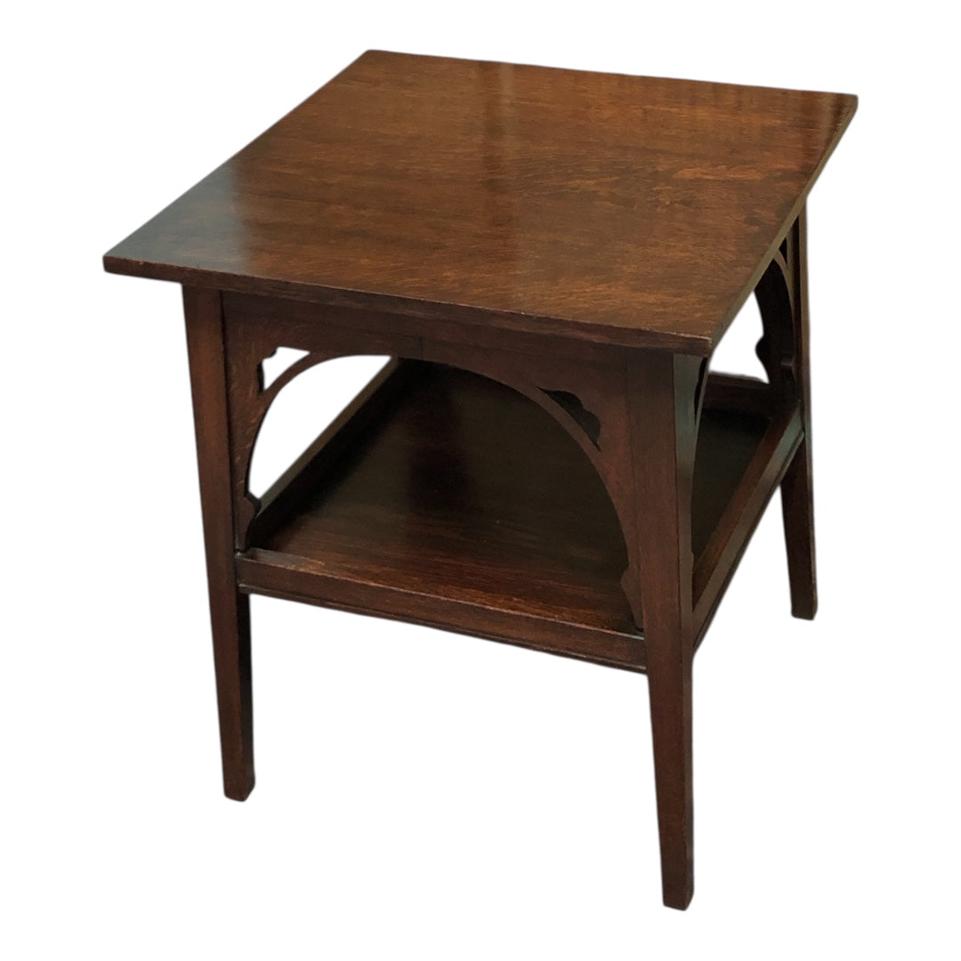000622....Handsome Arts And Crafts Oak Table ( sold )