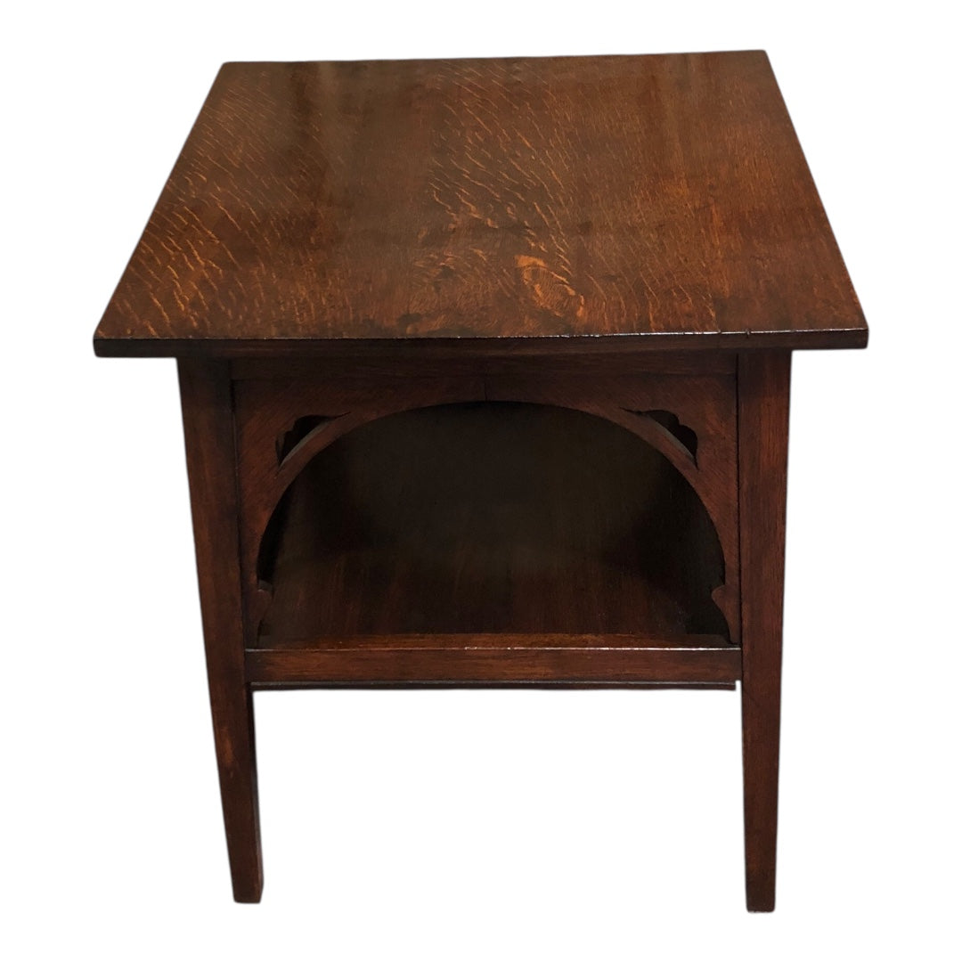 000622....Handsome Arts And Crafts Oak Table ( sold )
