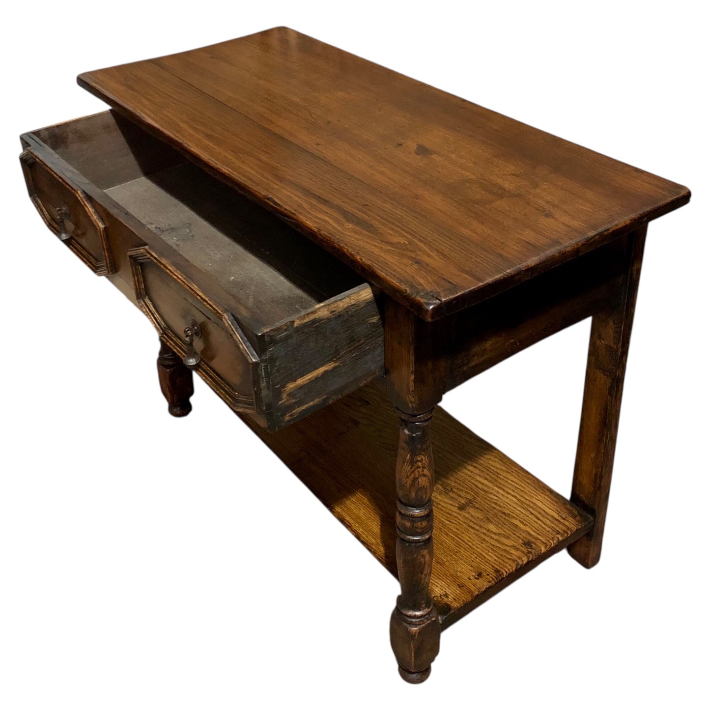 000588....Handsome Antique Jacobean Style Oak Side Table