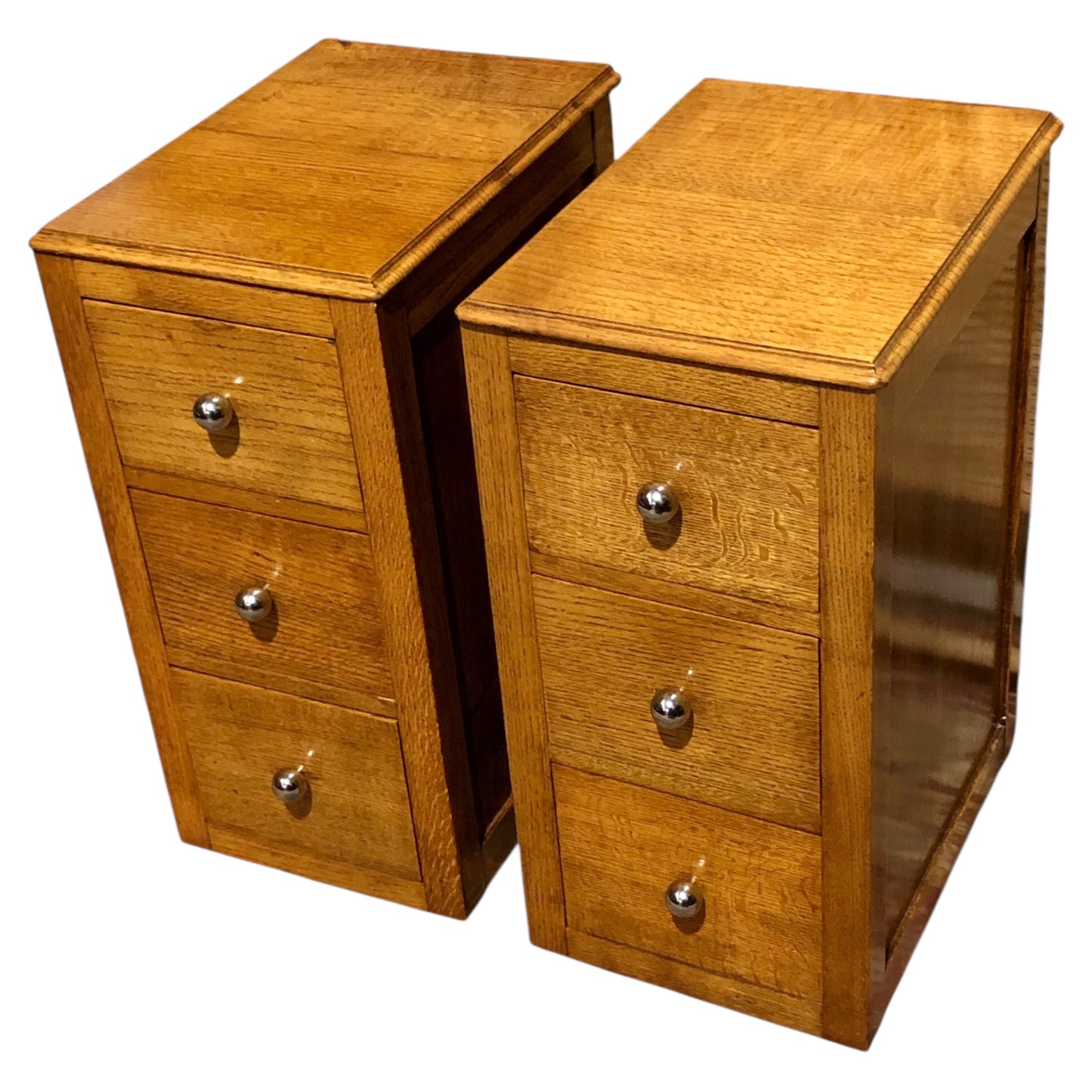 000578....Handsome Pair Of Solid Oak Art Deco Style Bedside Chests