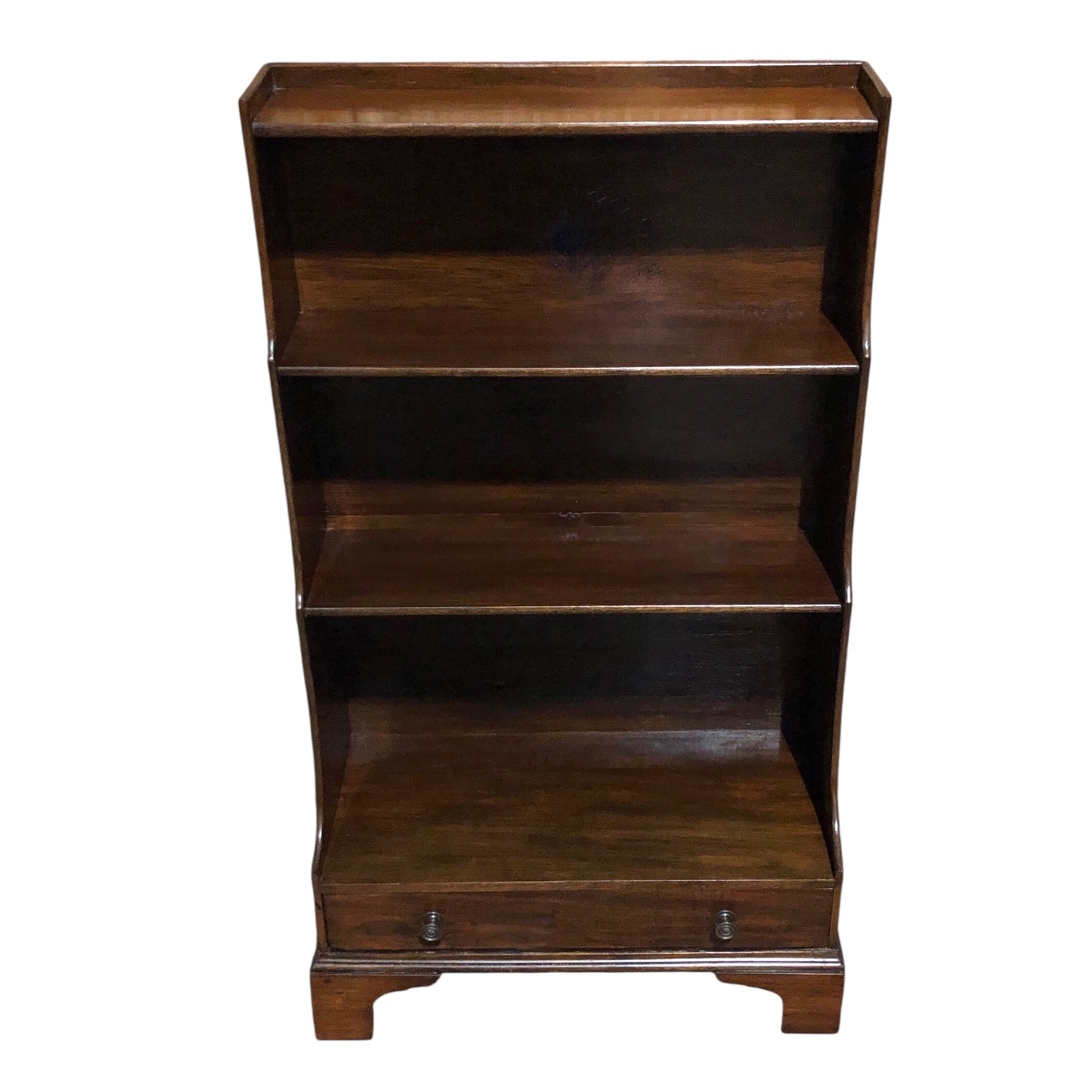 000574....Handsome Vintage Mahogany Bookcase