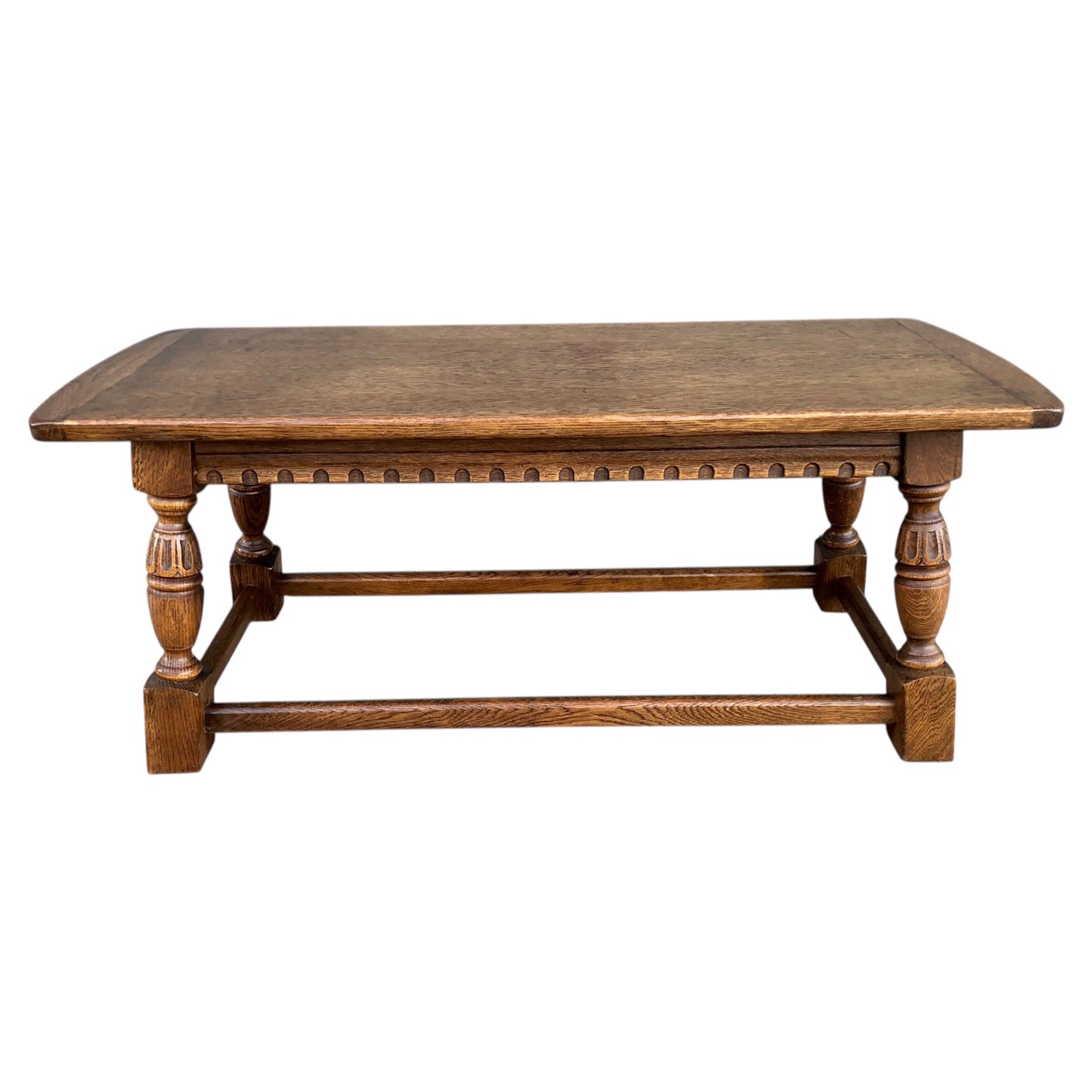 000565....Handsome Solid Carved Oak Coffee Table