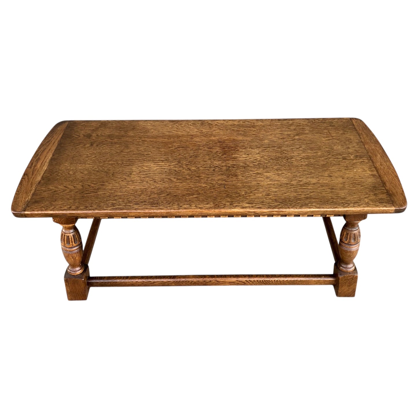 000565....Handsome Solid Carved Oak Coffee Table