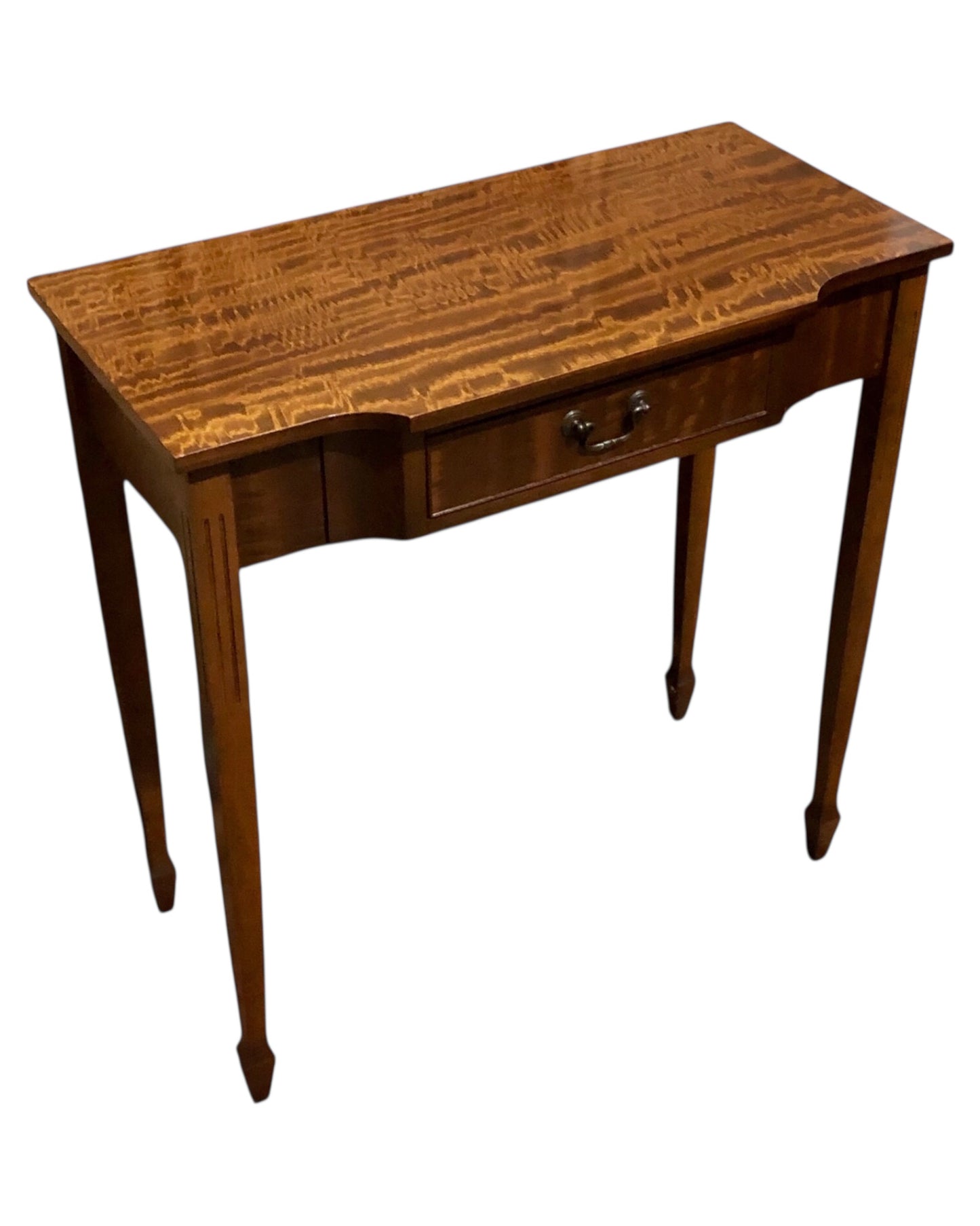 000561....Handsome Vintage Mahogany Side Or Hall Table