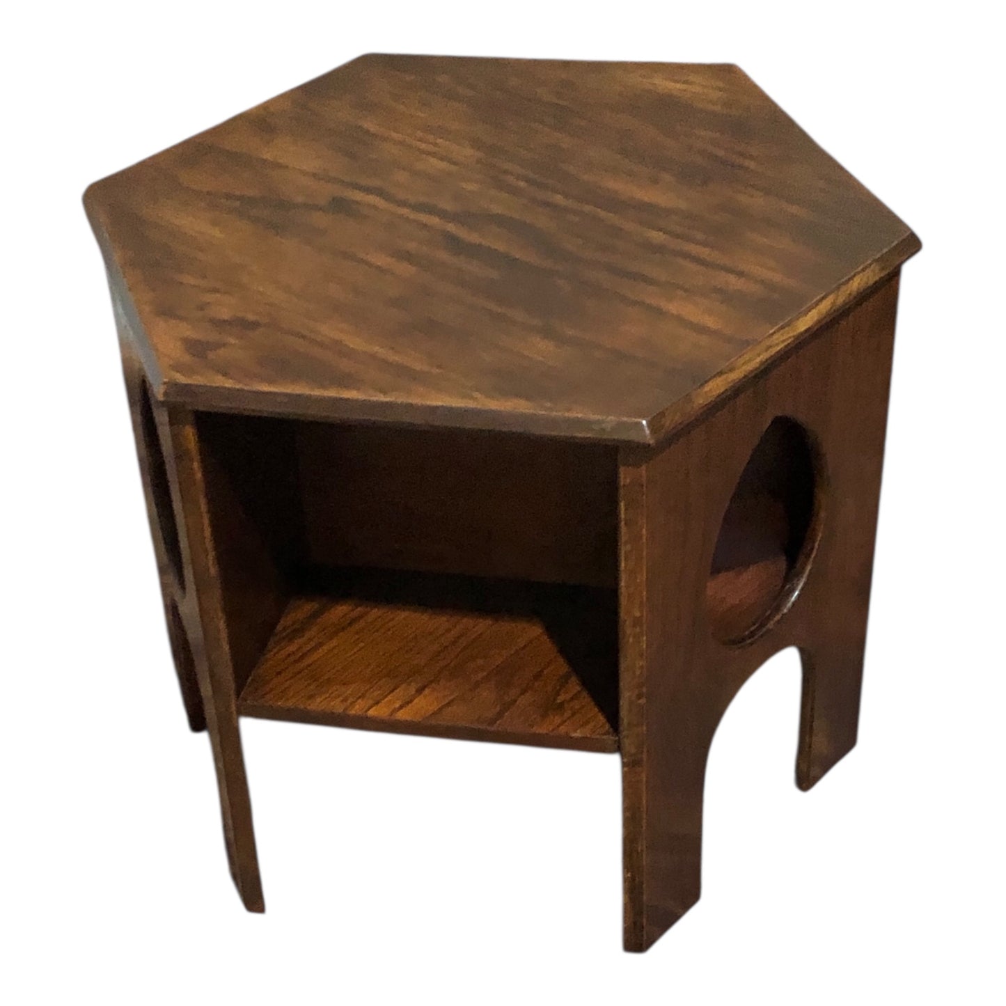 000556....Handsome Arts And Crafts Oak Coffee Table