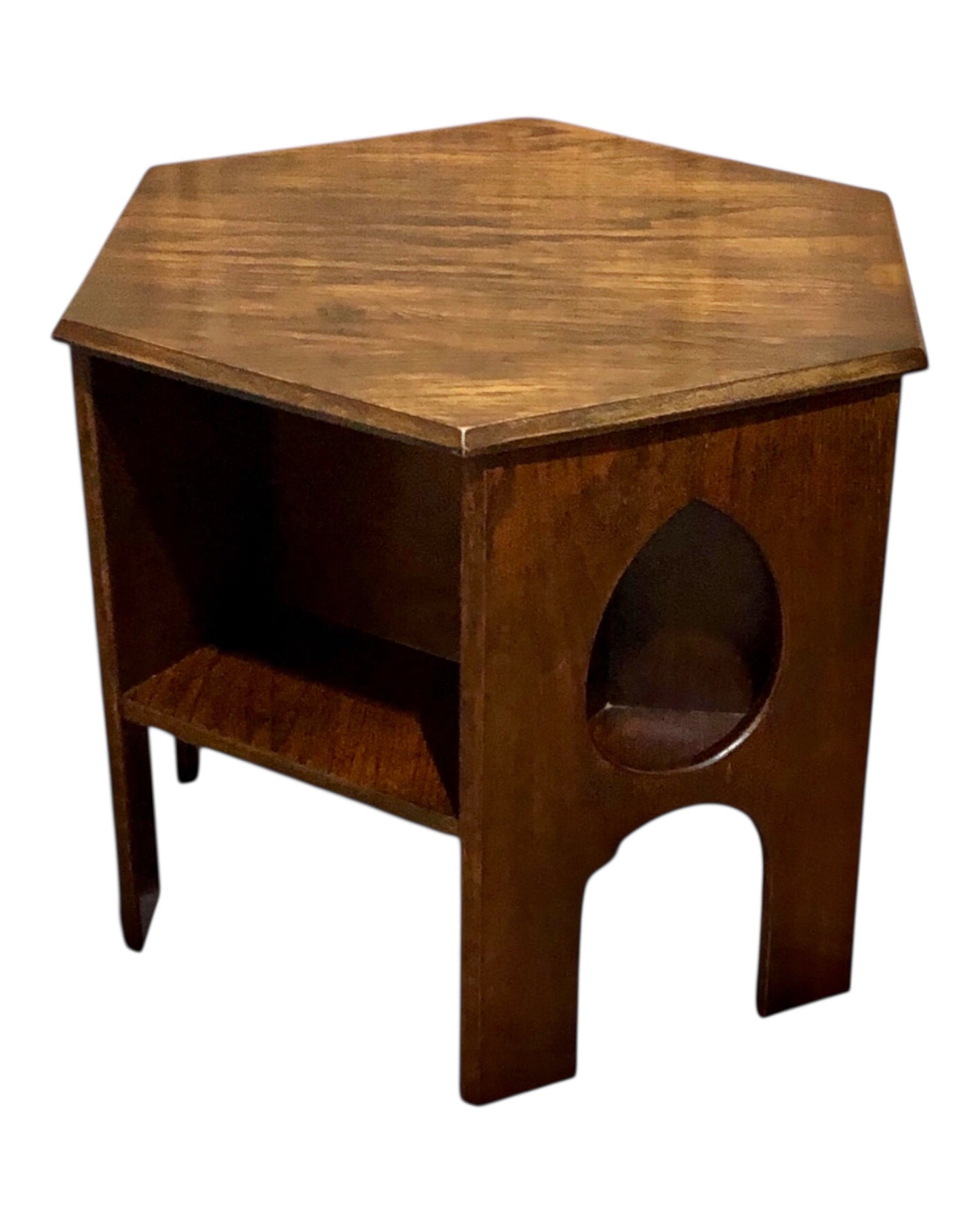 000556....Handsome Arts And Crafts Oak Coffee Table