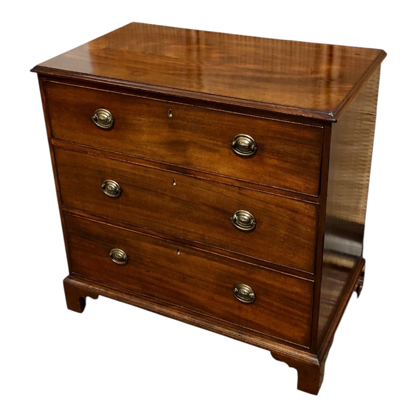 000533...Handsome Small Georgian Mahogany Chest Of Drawers ( sold )