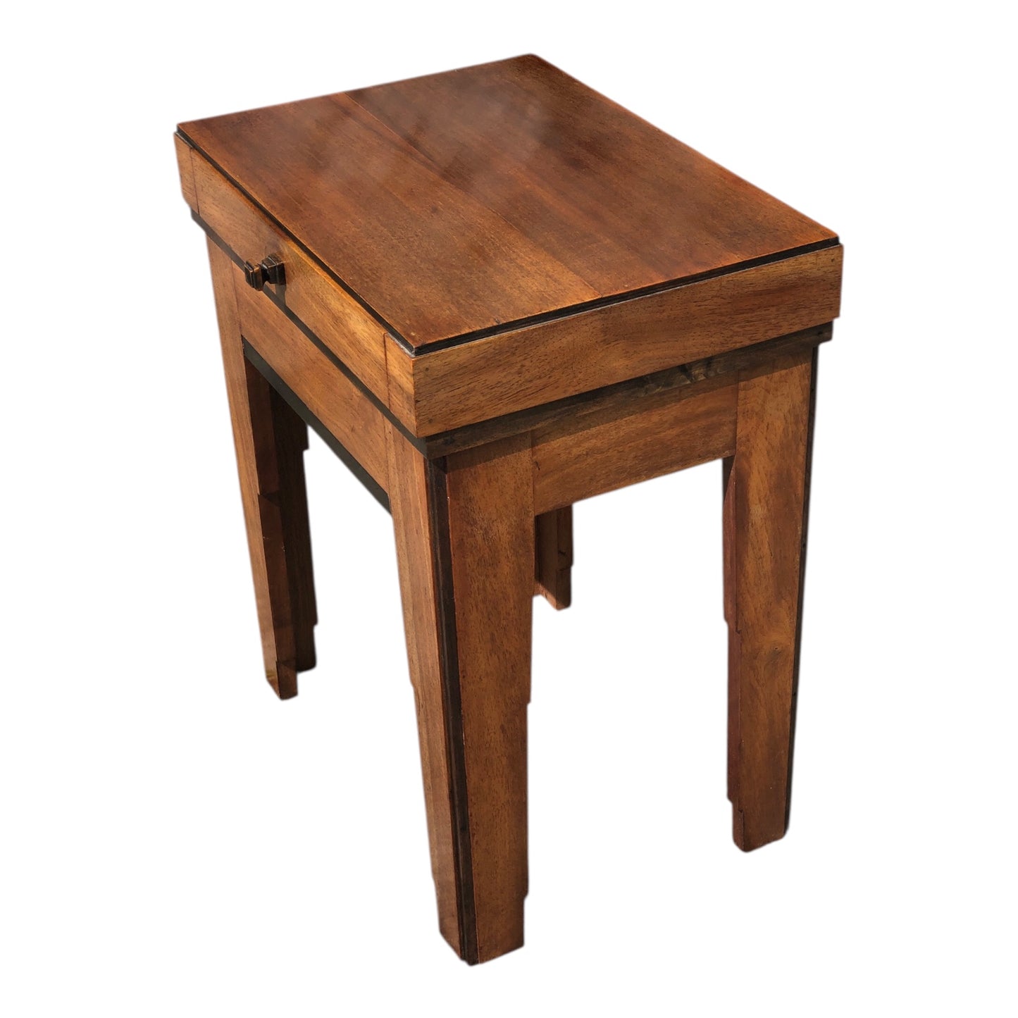 000516....Art Deco Lamp Table In Walnut