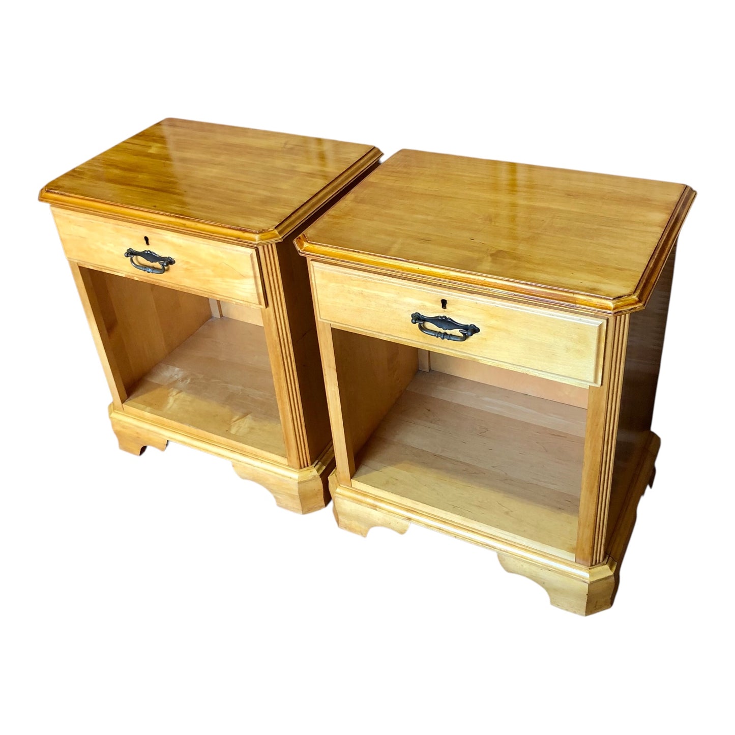 000501....Handsome Pair Of Vintage Bedside Tables