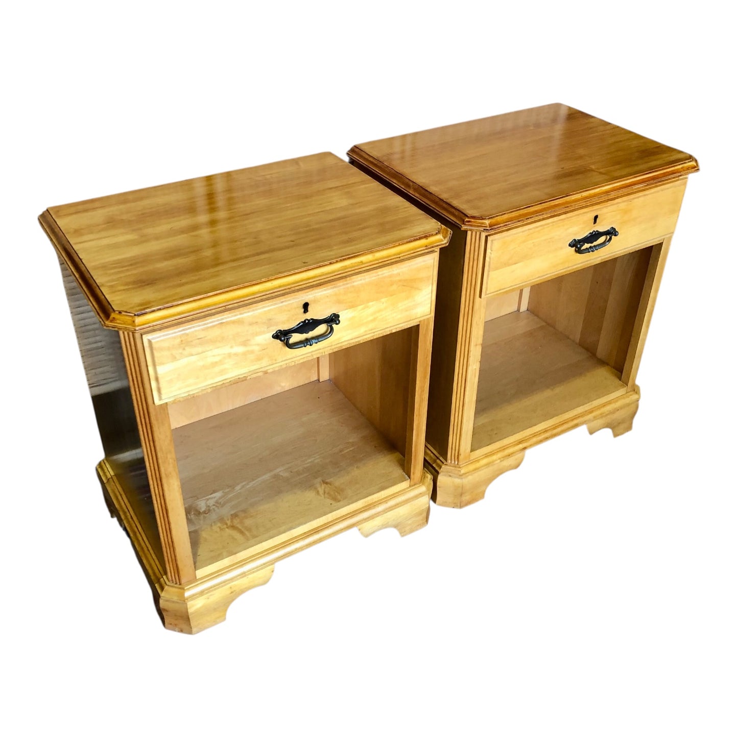 000501....Handsome Pair Of Vintage Bedside Tables