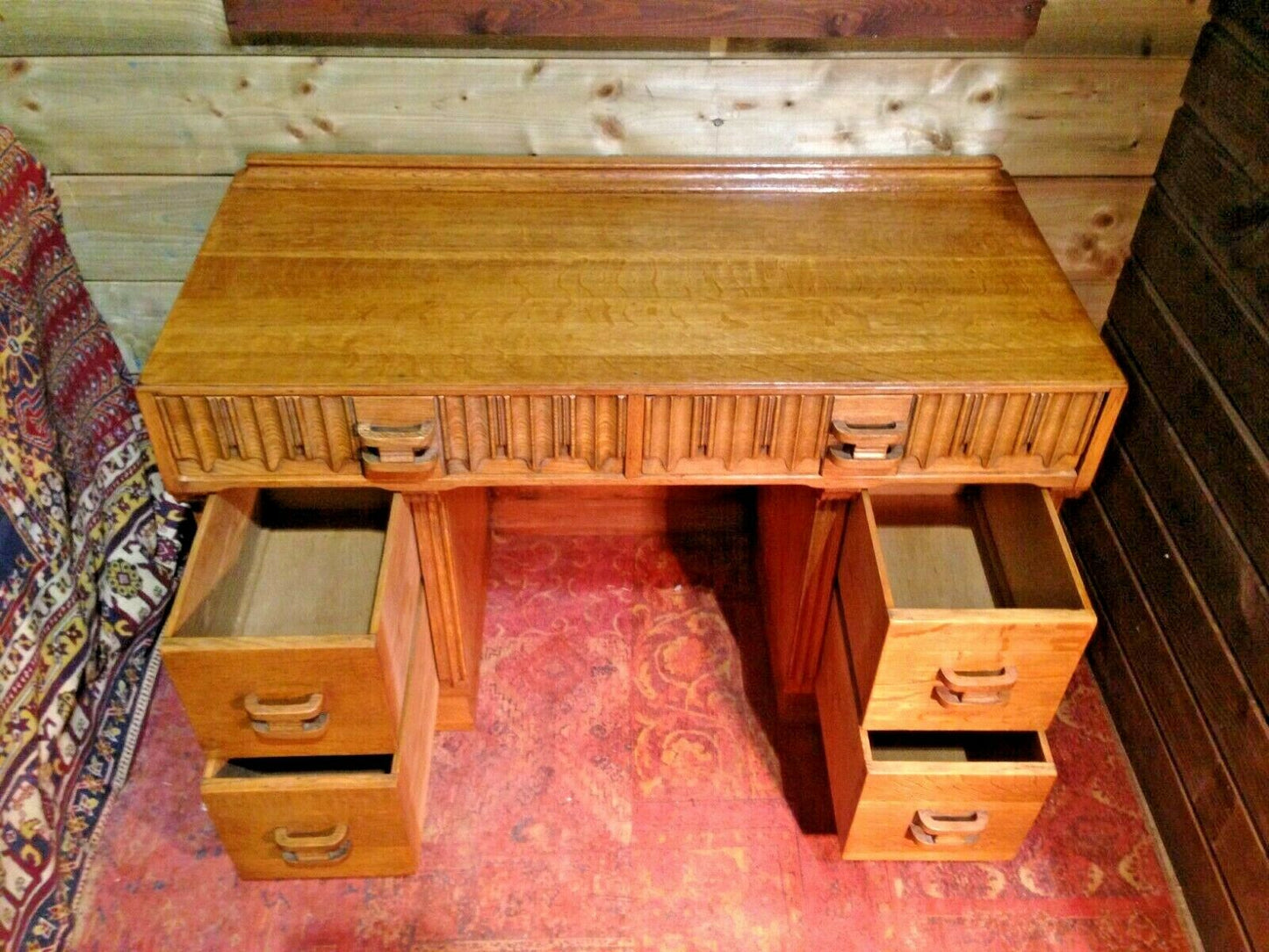 236.....Stunning Art Deco Oak Dressing Table / Vintage Oak Desk