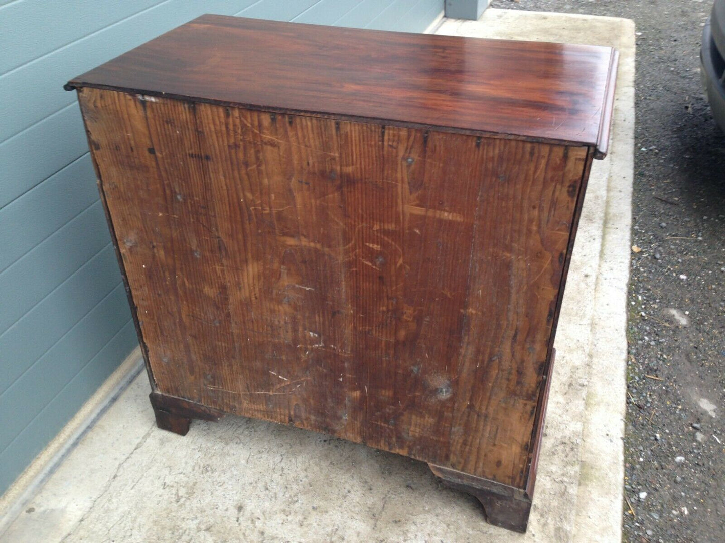 234.....Handsome Early Georgian Mahogany Chest / Antique Chest Of Drawers ( SOLD )