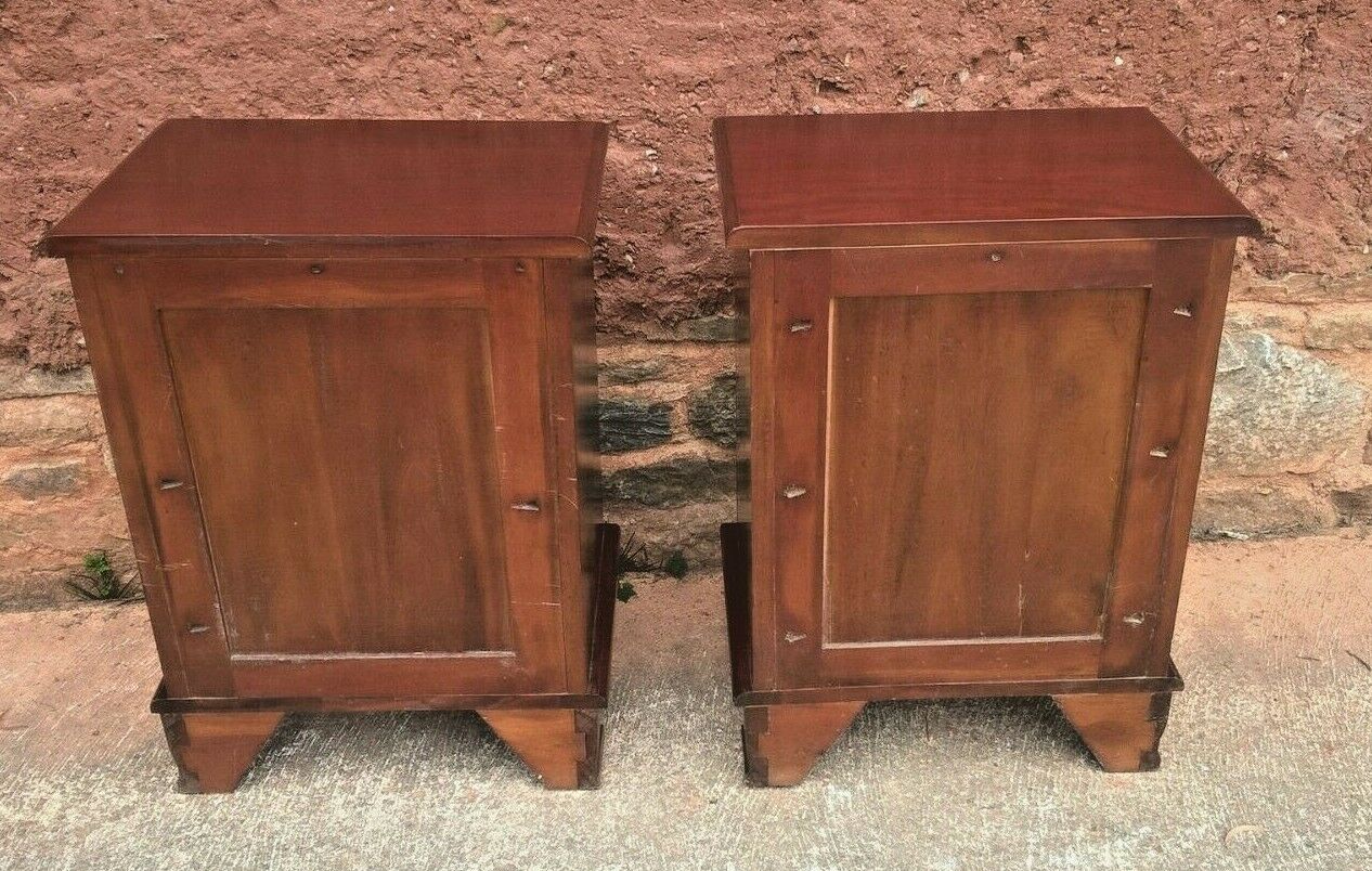 Pair Of Mahogany Bedside Chests Vintage Bedside Tables