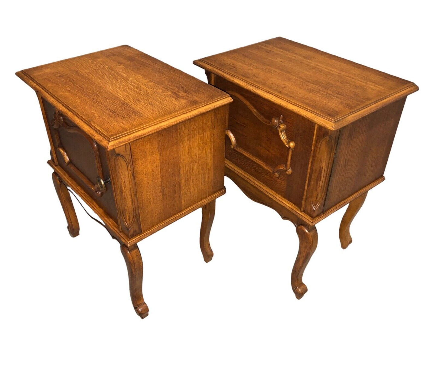 000880....Handsome Pair Of Vintage French Oak Bedside Cabinets ( sold )