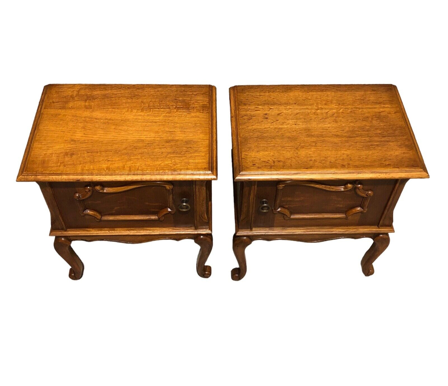 000880....Handsome Pair Of Vintage French Oak Bedside Cabinets ( sold )