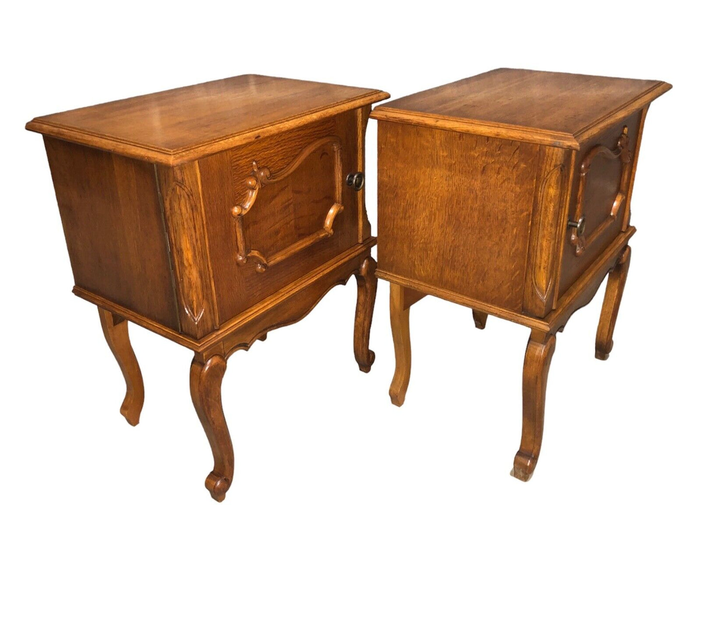 000880....Handsome Pair Of Vintage French Oak Bedside Cabinets ( sold )