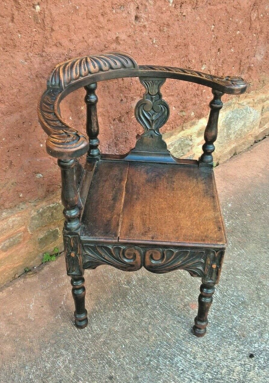 Gorgeous Antique Carved Oak Corner Chair