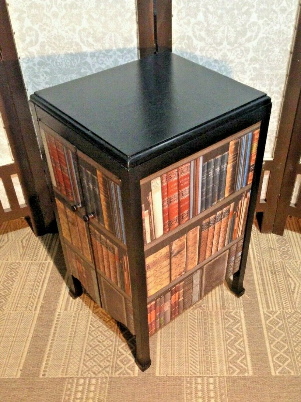 Upcycled Music Cabinet / Bedside Lamp Table