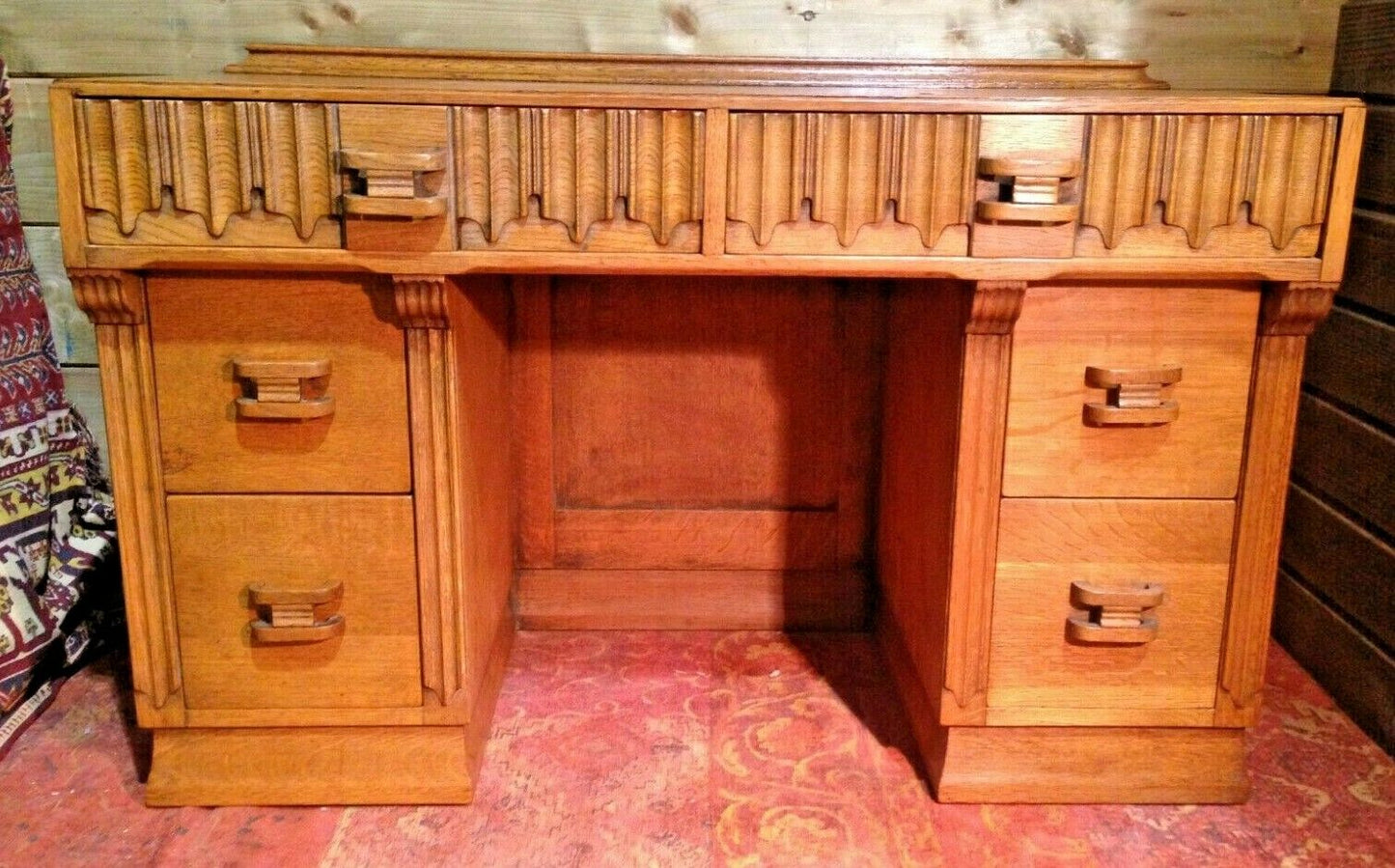 236.....Stunning Art Deco Oak Dressing Table / Vintage Oak Desk