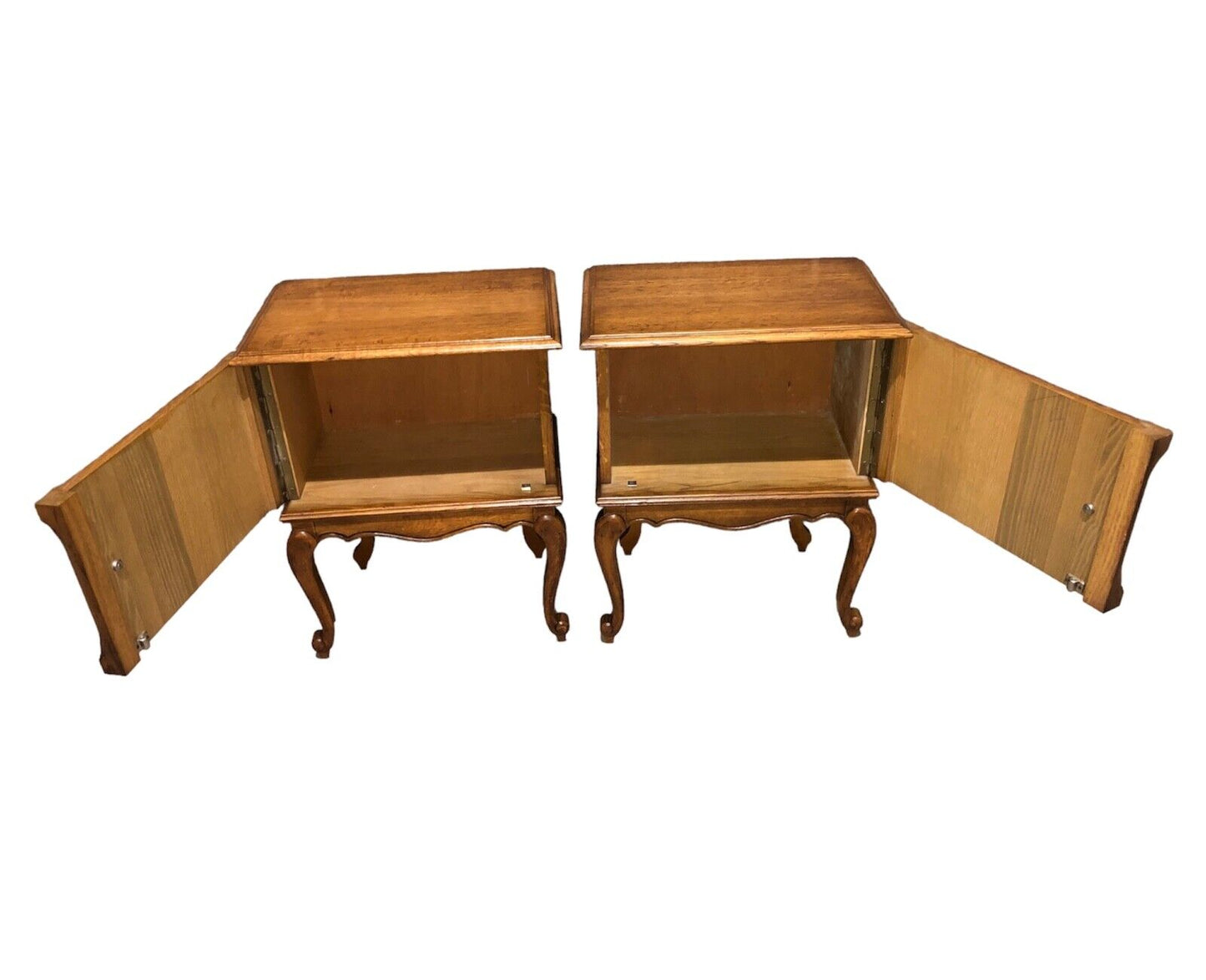 000880....Handsome Pair Of Vintage French Oak Bedside Cabinets ( sold )