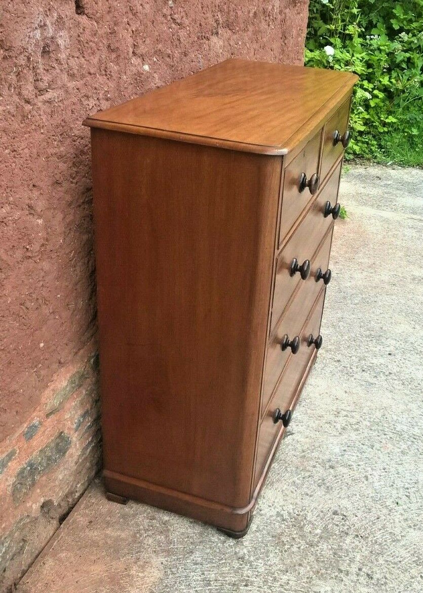 Antique Mahogany Chest Of Drawers With Rounded Corners