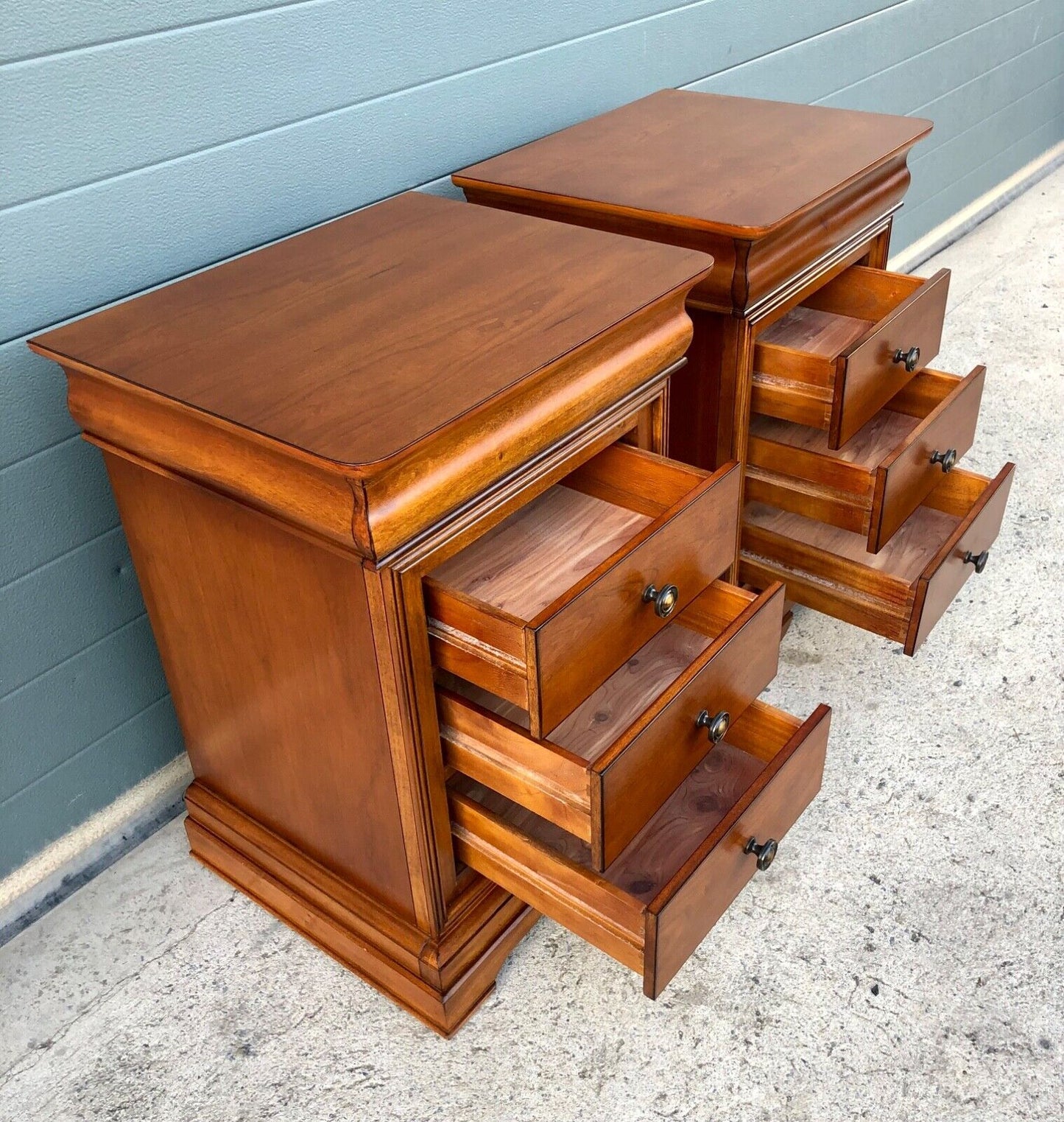 000894....Handsome Pair Of Vintage Bedside Chests / Bedside Tables ( sold )