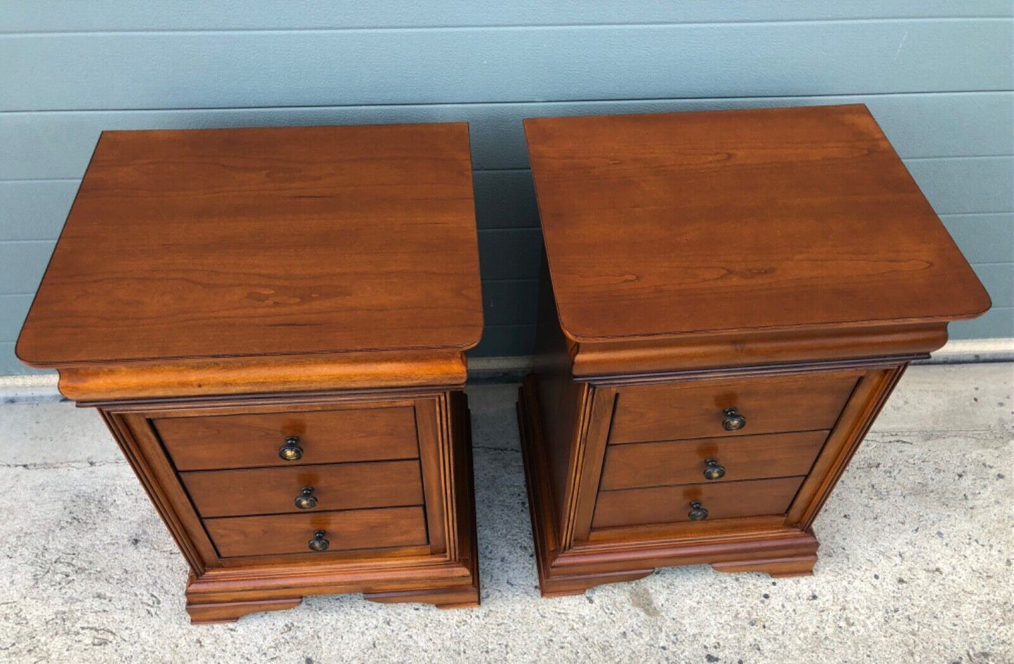 000894....Handsome Pair Of Vintage Bedside Chests / Bedside Tables ( sold )