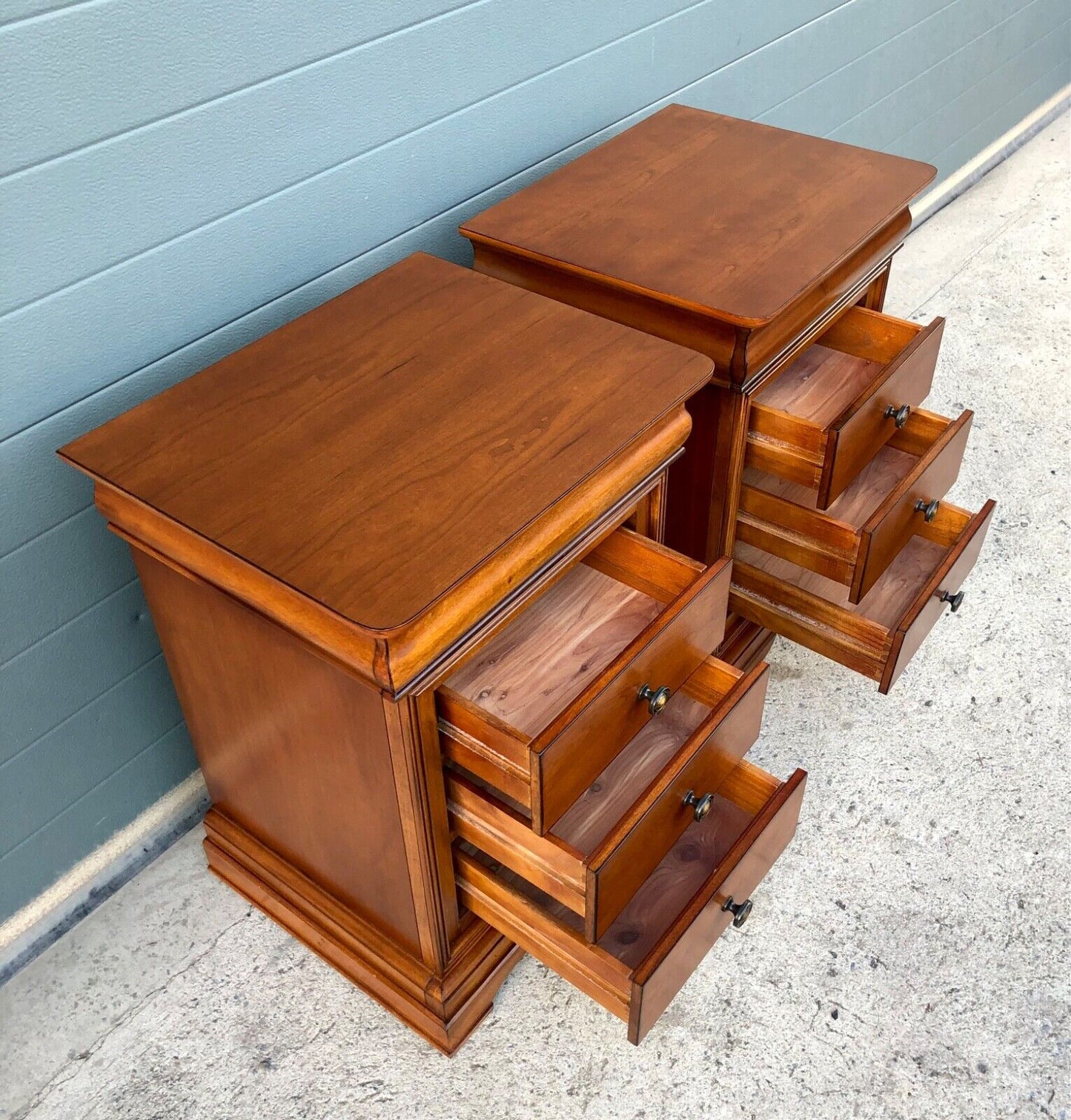 000894....Handsome Pair Of Vintage Bedside Chests / Bedside Tables ( sold )