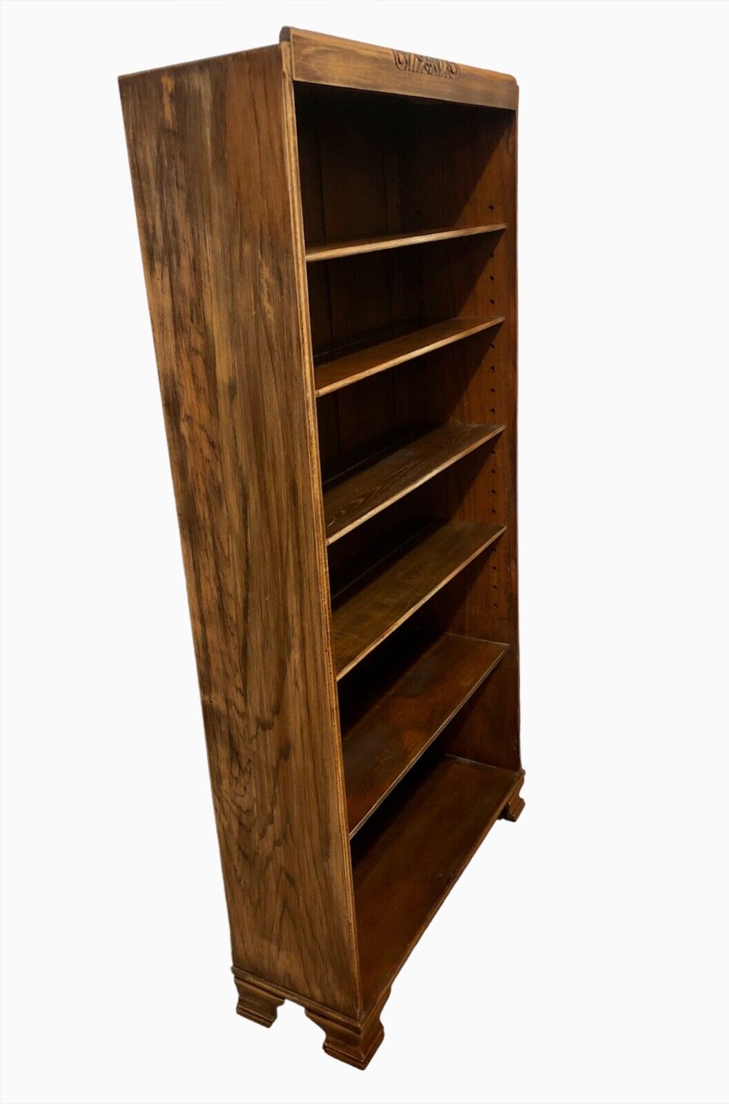 000876....Handsome Vintage Oak Bookcase / Open Bookshelves (sold )