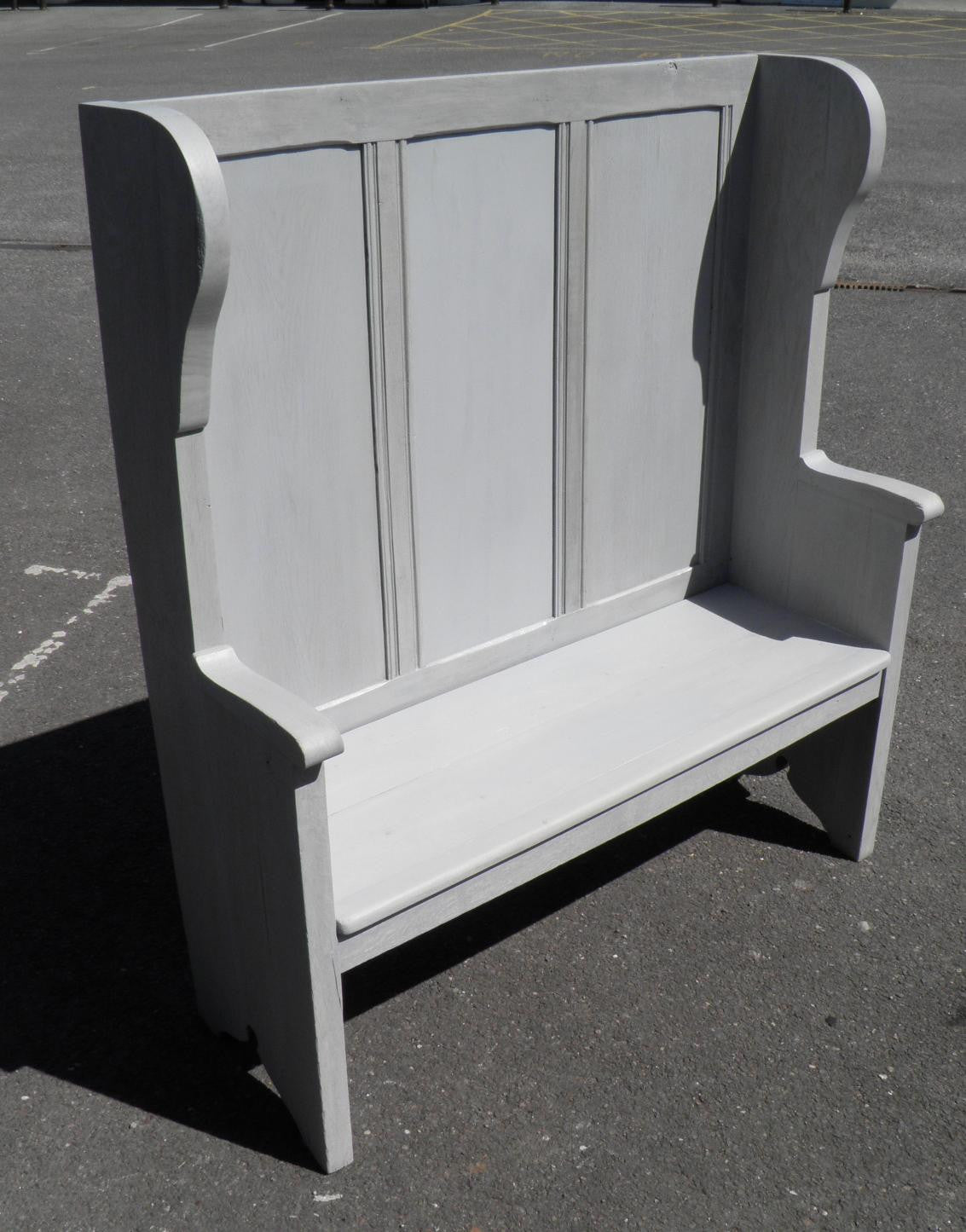 IPPLEPEN INTERIORS : RUSTIC OAK SETTLE – Ipplepen Interiors