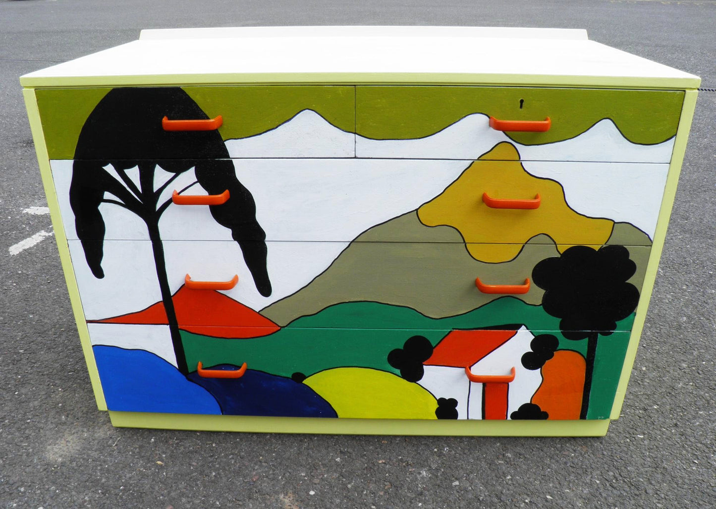 Retro Chest With Clarice Cliff Hand Painted Decoration