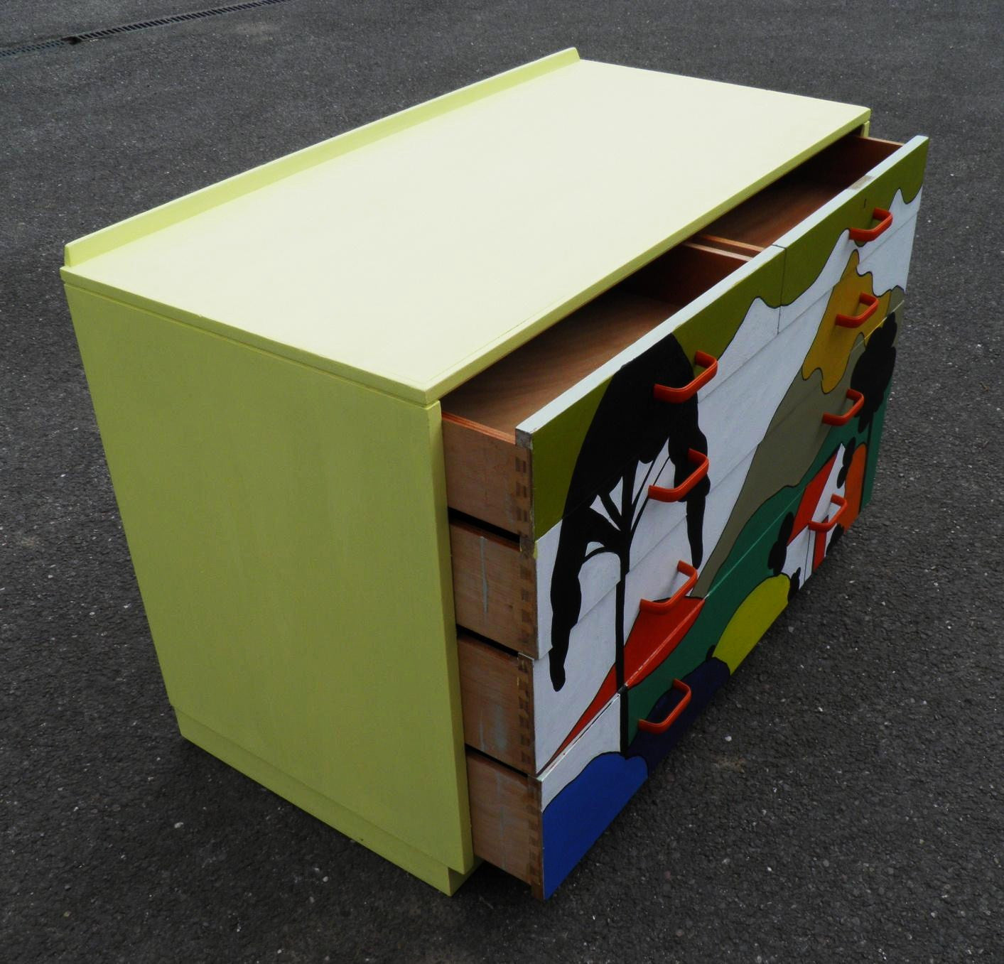 Retro Chest With Clarice Cliff Hand Painted Decoration