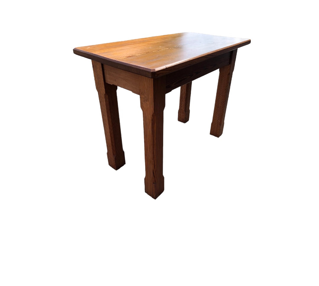 000908....Handsome Gothic Pine Table