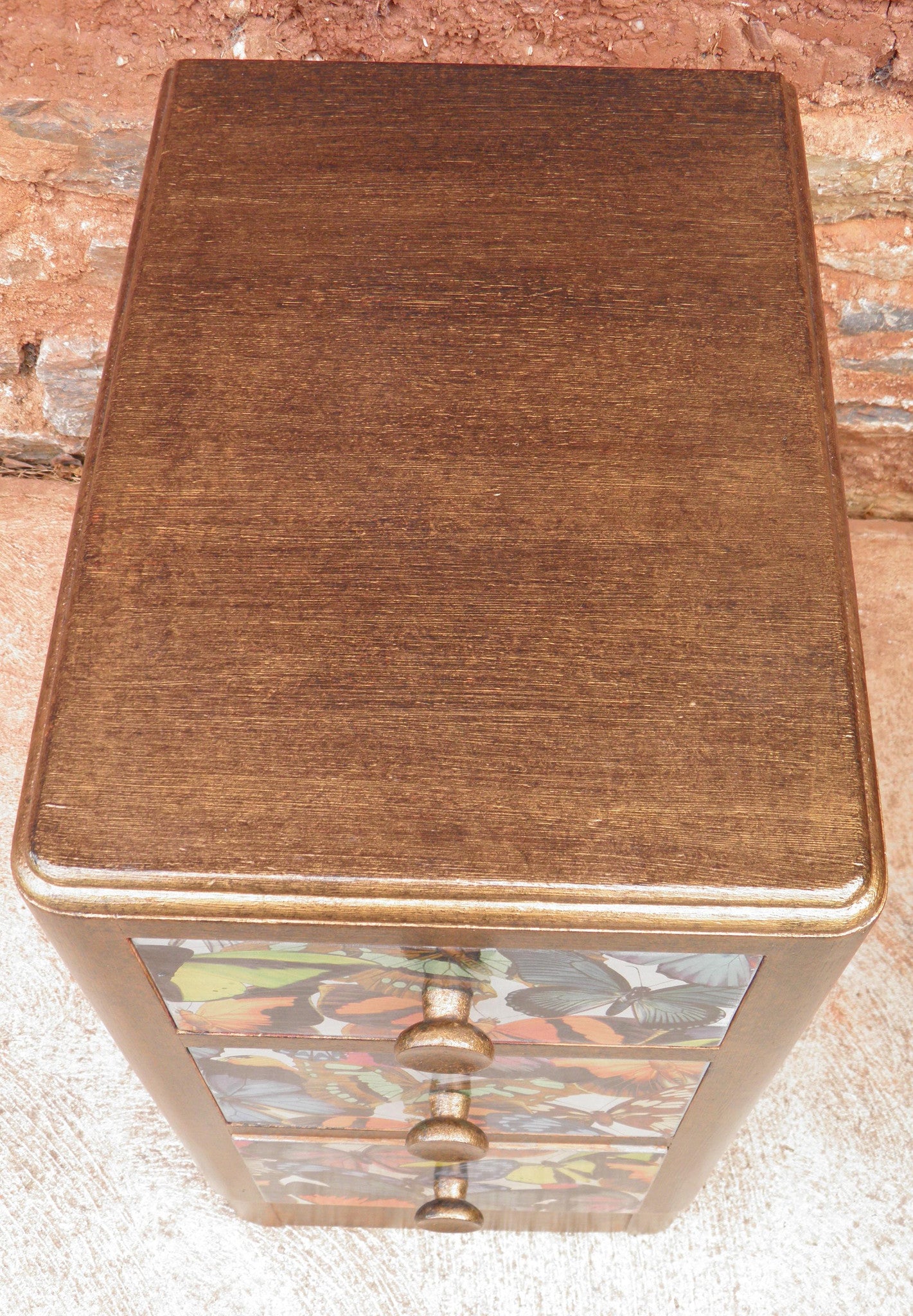 A Pair Of Art Deco Style Bedside Chests / Bedside Cabinets