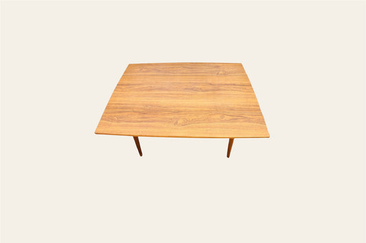 000970.....Retro 1960's Formica Dining Table