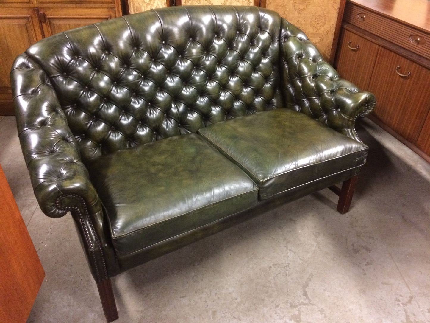 Vintage 1970'S Wade Hand Dyed "Antique" Green Leather Chesterfield 2 Seat Sofa
