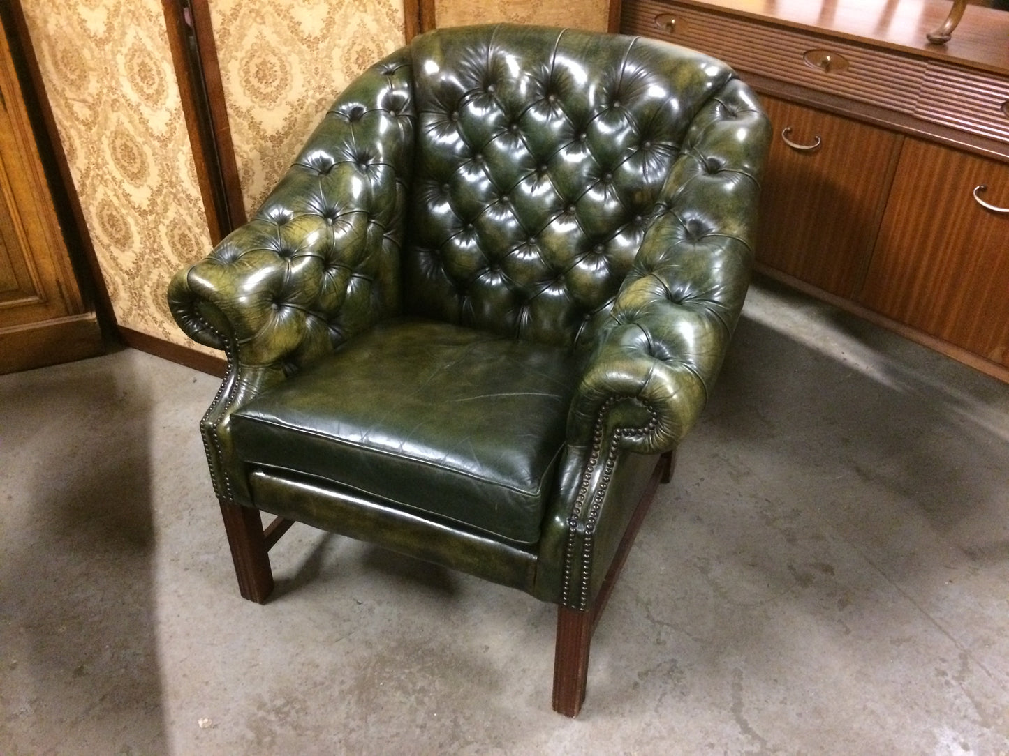Vintage 1970'S Wade Hand Dyed "Antique" Green Leather Chesterfield Library Chair