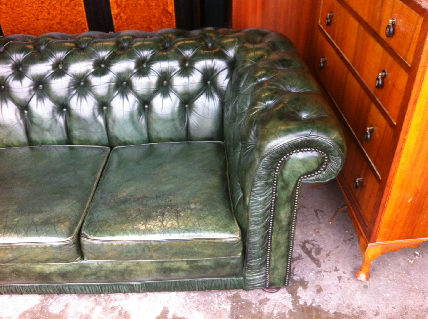 Vintage Wade "Antique" Green Hand Dyed Leather Chesterfield Sofa Circa.1970