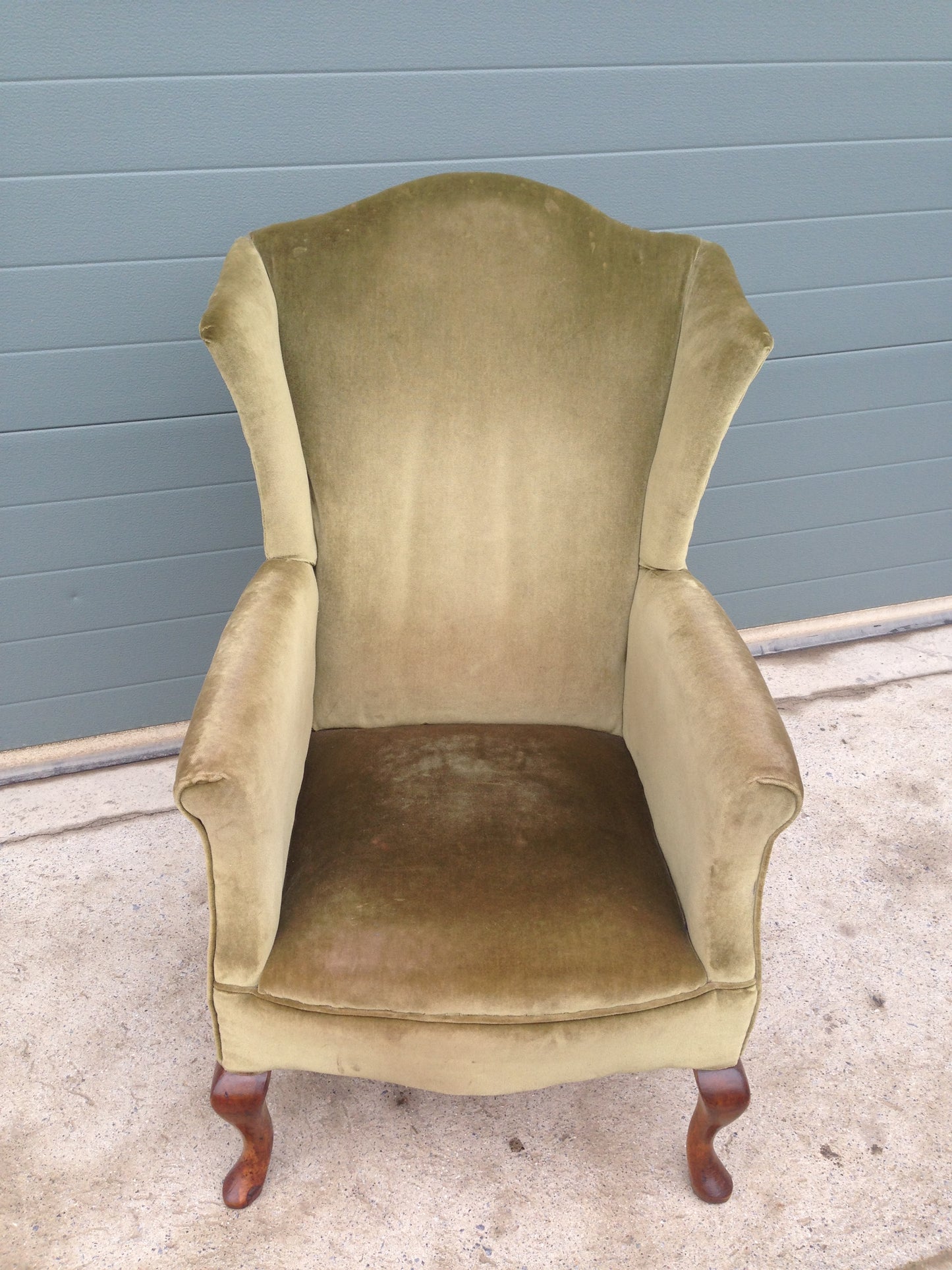 Vintage Wing Armchair / Vintage Library Chair