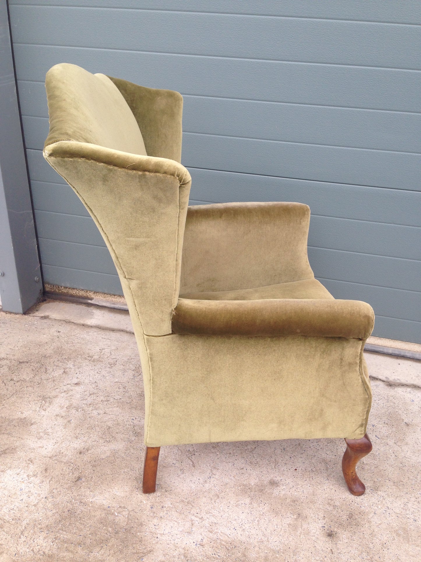 Vintage Wing Armchair / Vintage Library Chair