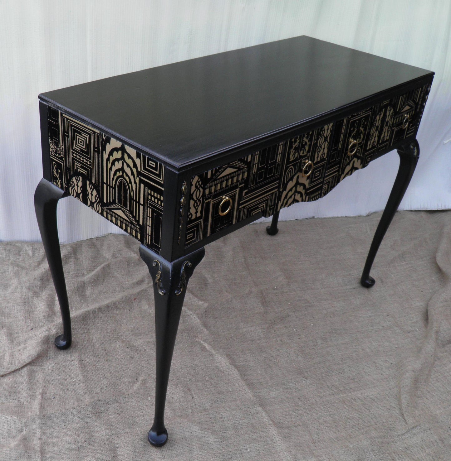 Elegant Vintage Side Table / Dressing Table / Desk