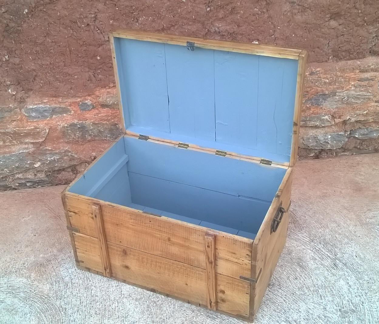 Vintage Pine Trunk / Blanket Box