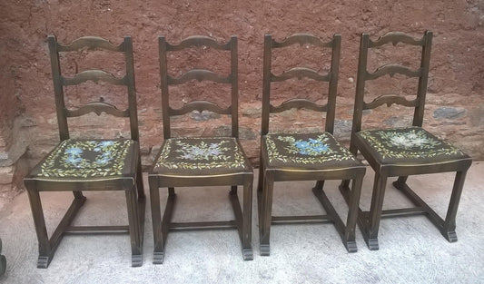 Set Of 4 Arts And Crafts Oak Chairs