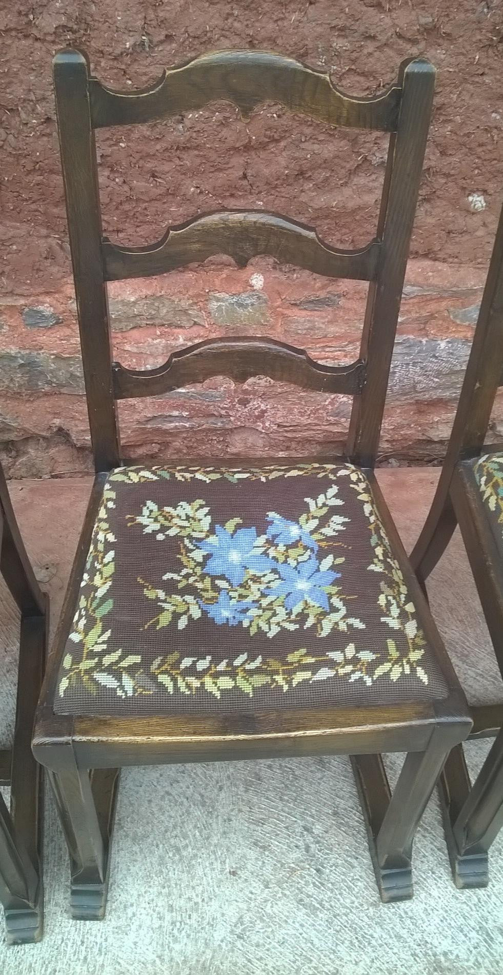Set Of 4 Arts And Crafts Oak Chairs
