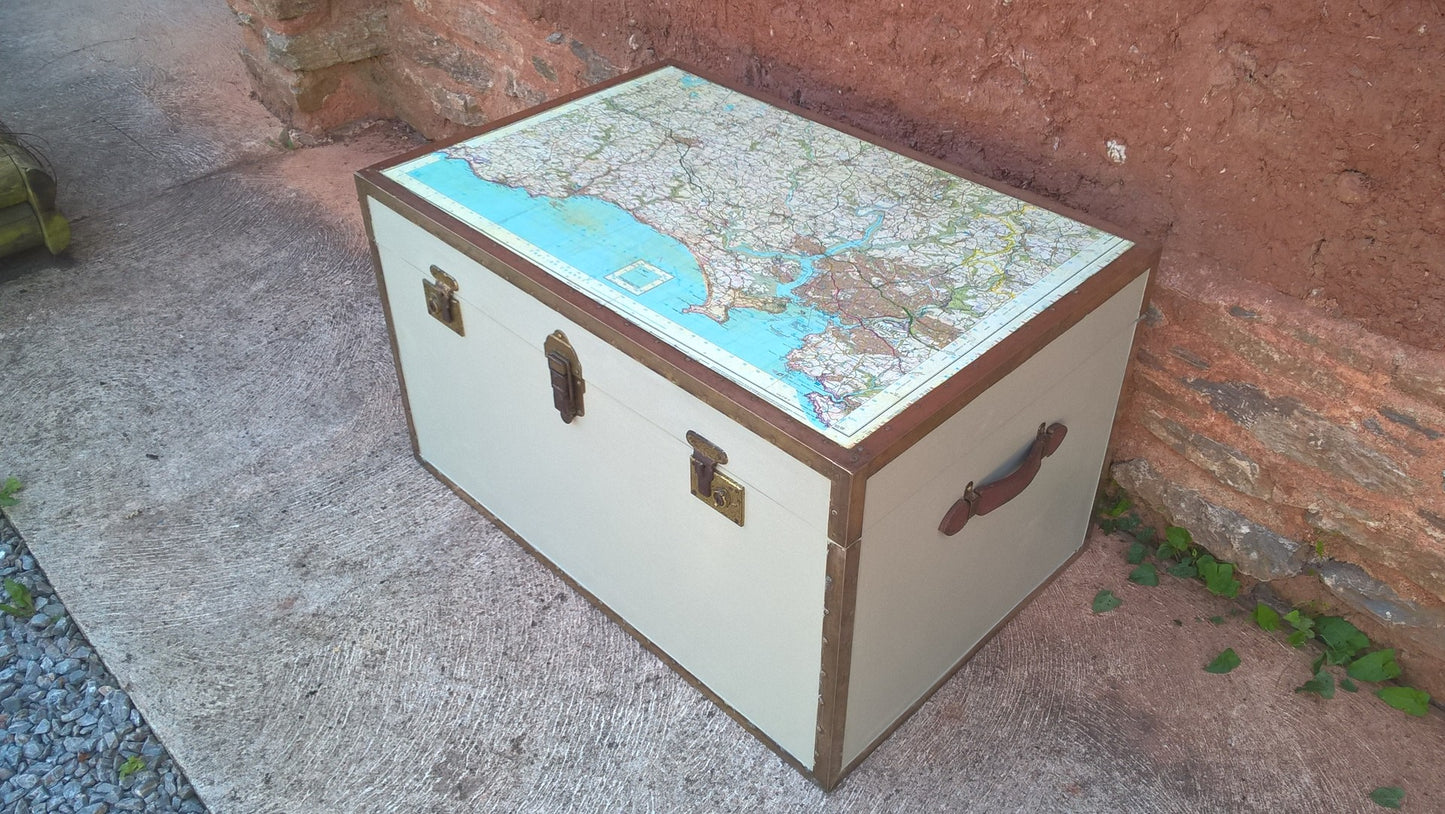 Vintage Travel Trunk / Storage Chest / Coffee Table