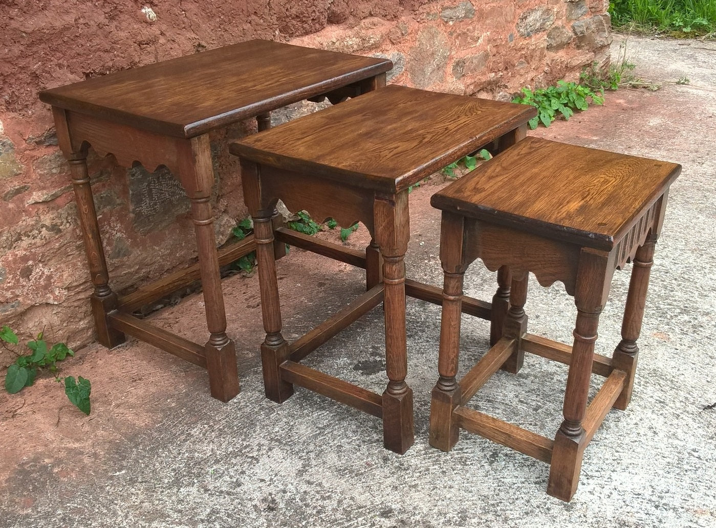Oak Nest Of Tables / Superior Quality Solid Oak / Old Charm Style