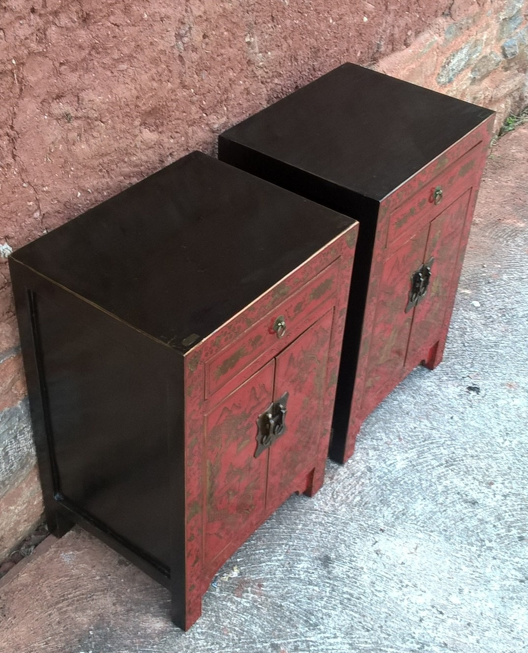Stunning Pair Of Vintage Oriental Bedside Cabinets Decorative